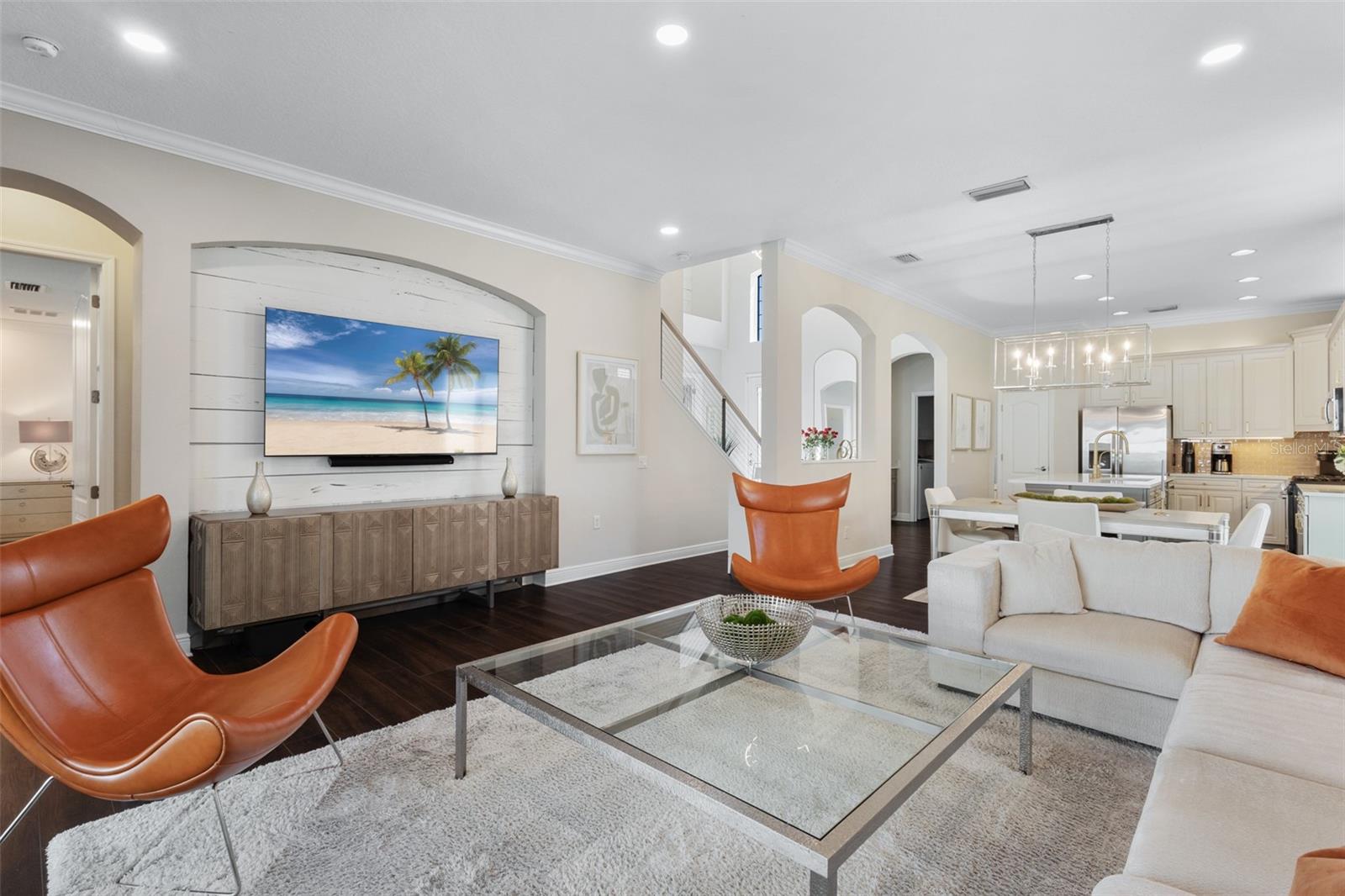 Image 28 of 95 For 10619 Glencorse Terrace