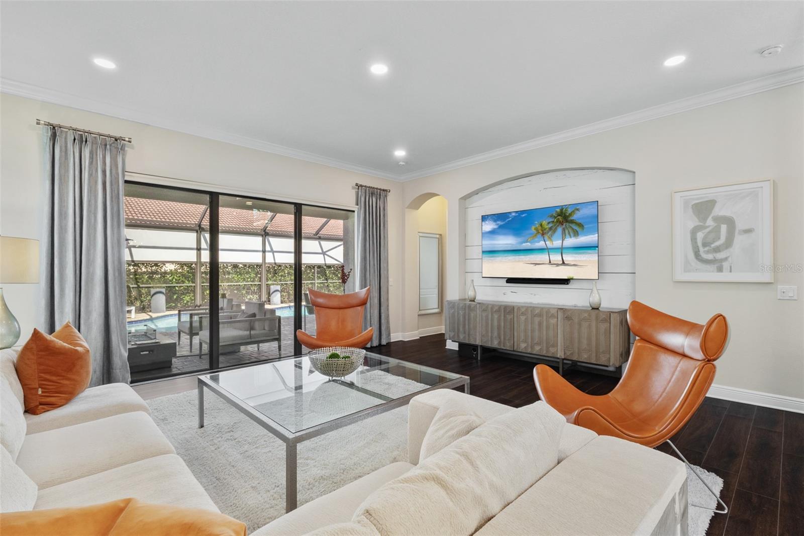 Image 32 of 95 For 10619 Glencorse Terrace