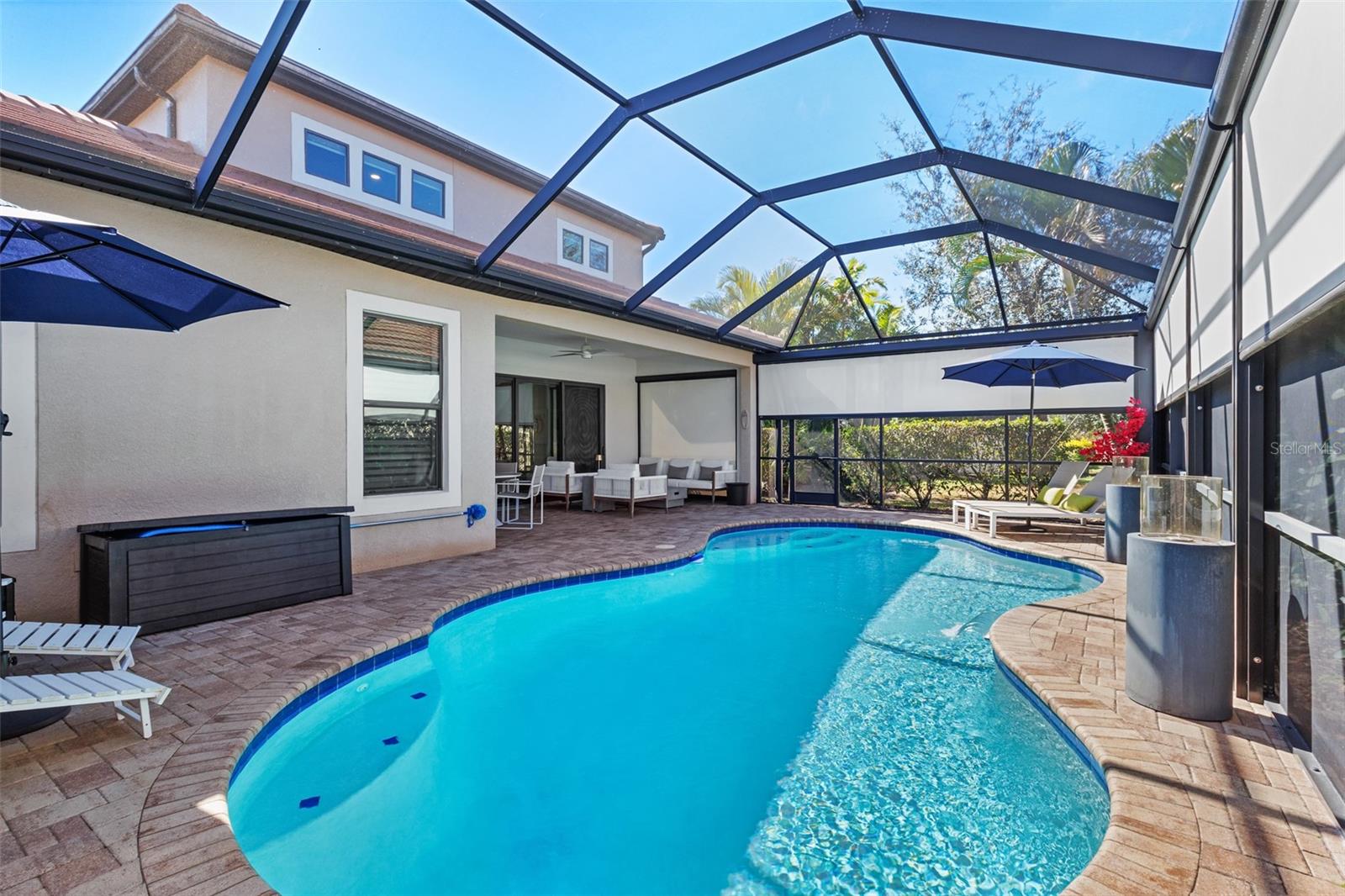 Image 41 of 95 For 10619 Glencorse Terrace