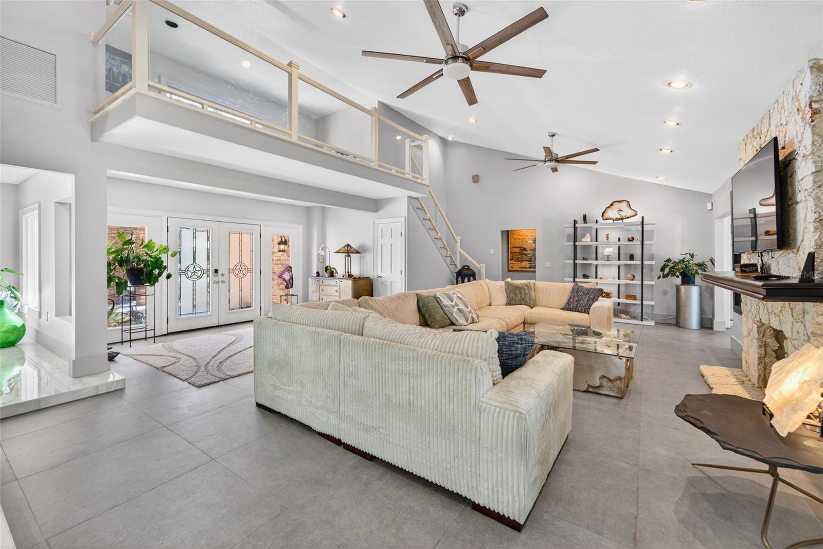 Image 12 of 83 For 2392 Landings Circle