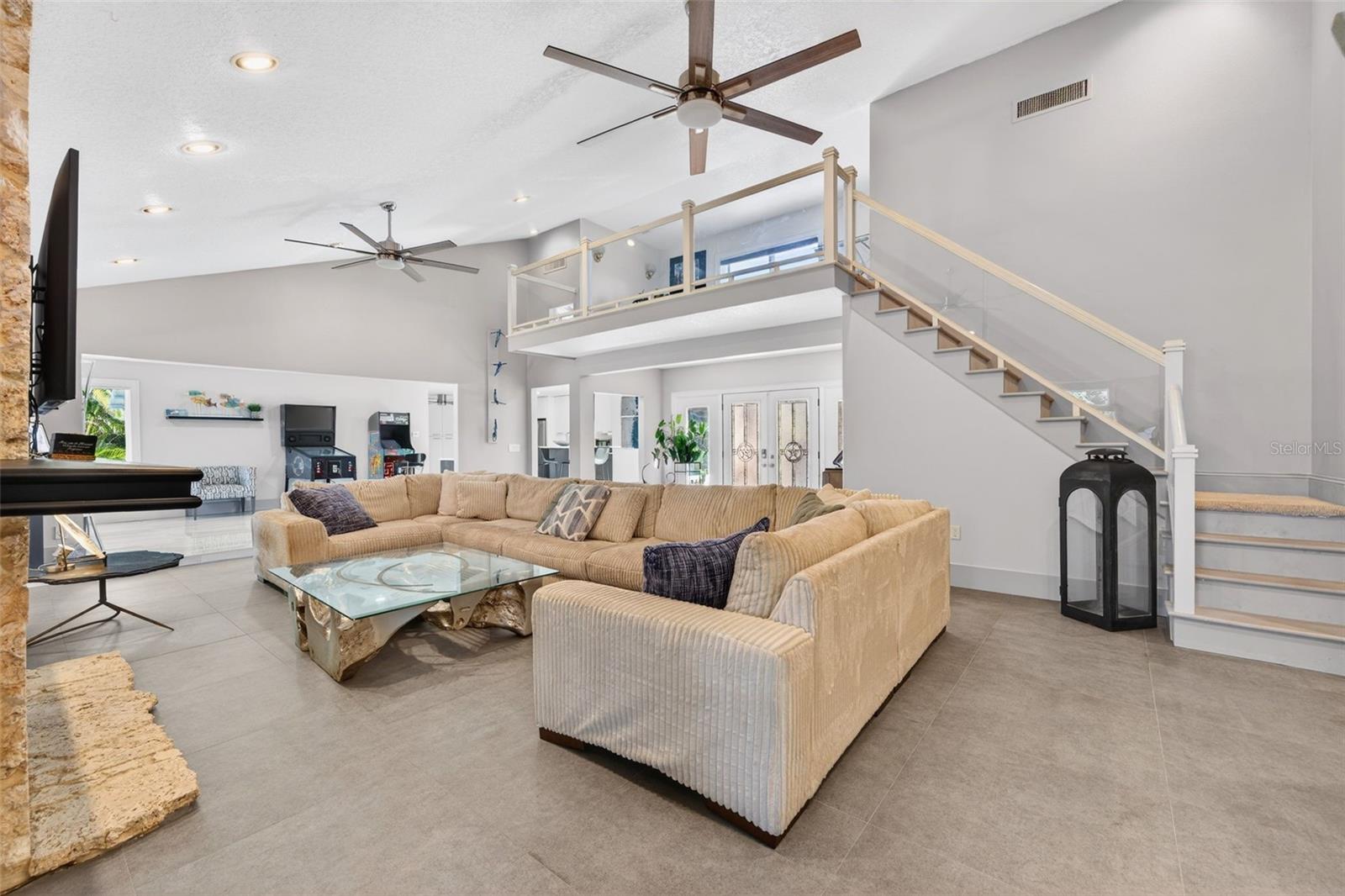 Image 14 of 83 For 2392 Landings Circle