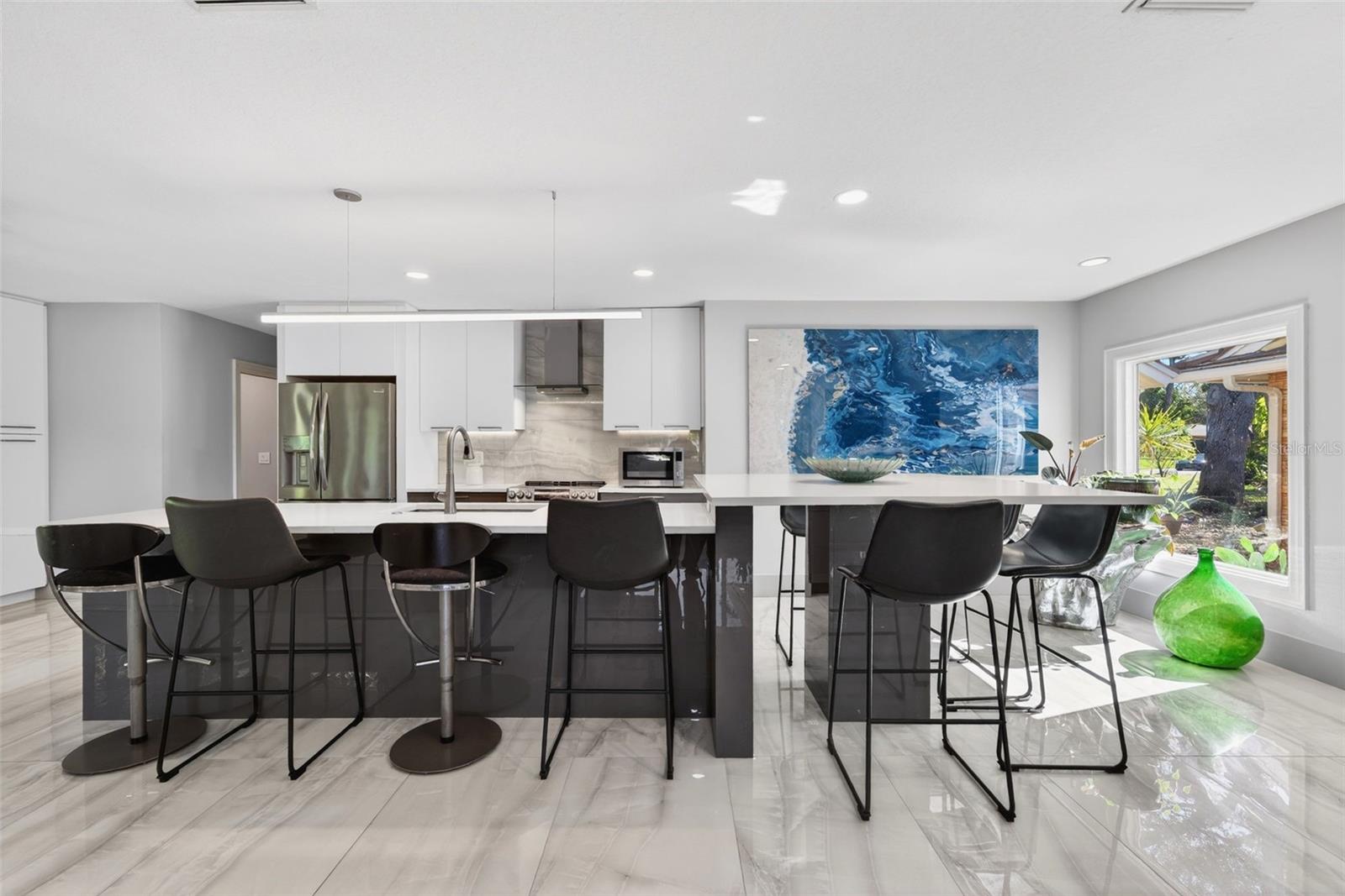 Image 23 of 83 For 2392 Landings Circle