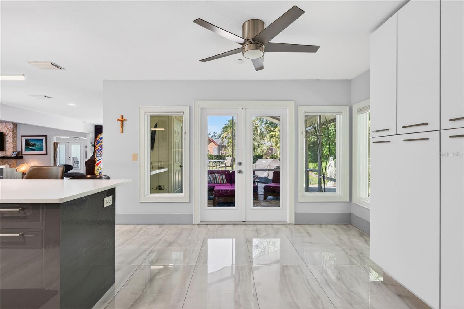 Image 29 of 83 For 2392 Landings Circle