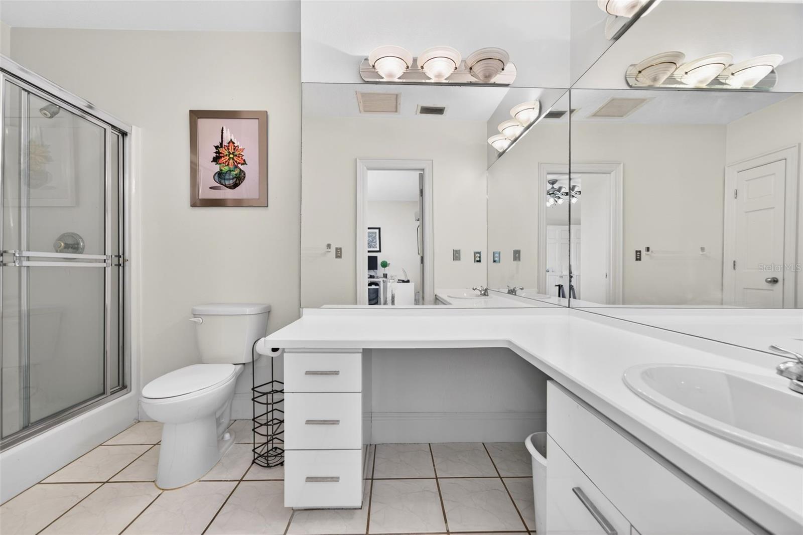 Image 44 of 83 For 2392 Landings Circle