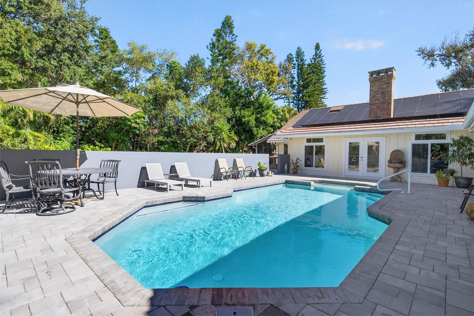 Image 61 of 83 For 2392 Landings Circle