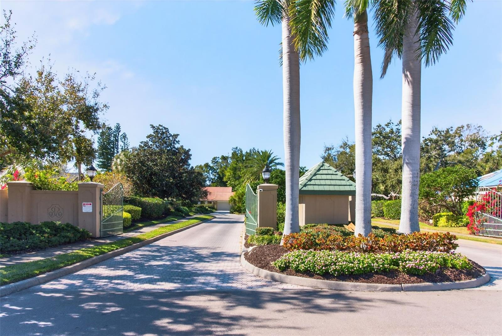 Image 70 of 83 For 2392 Landings Circle