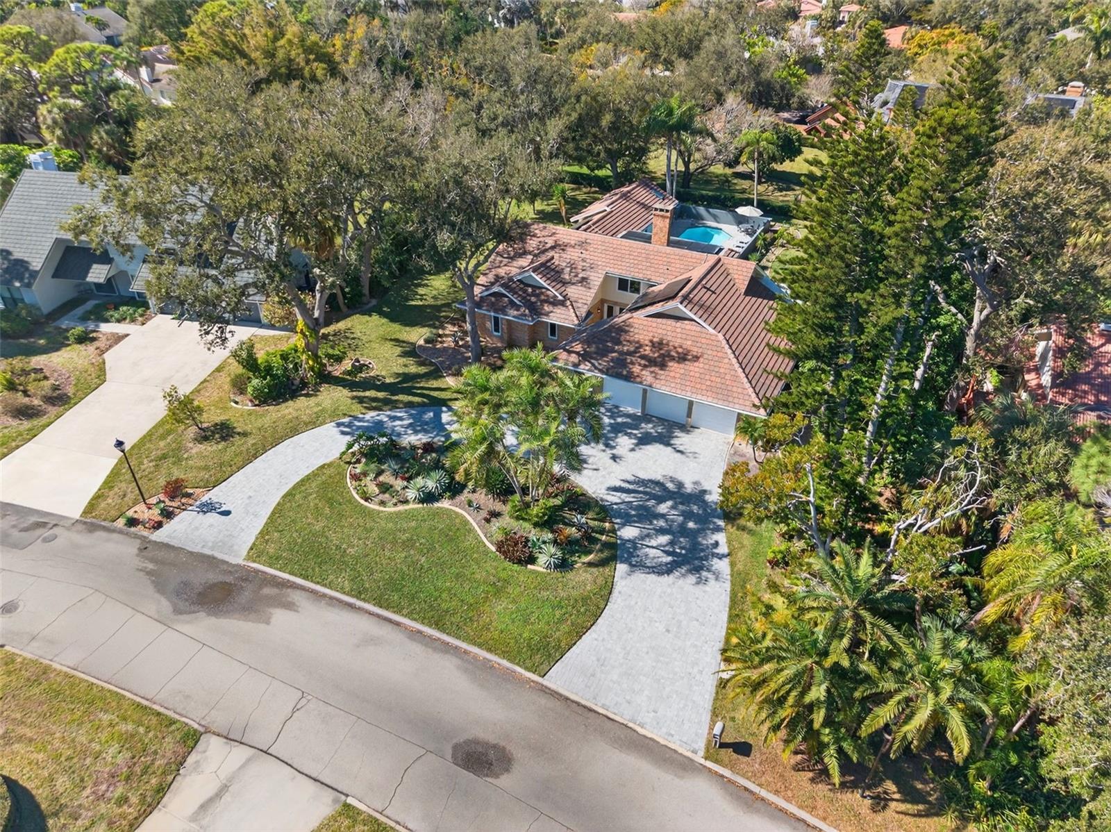 Image 74 of 83 For 2392 Landings Circle