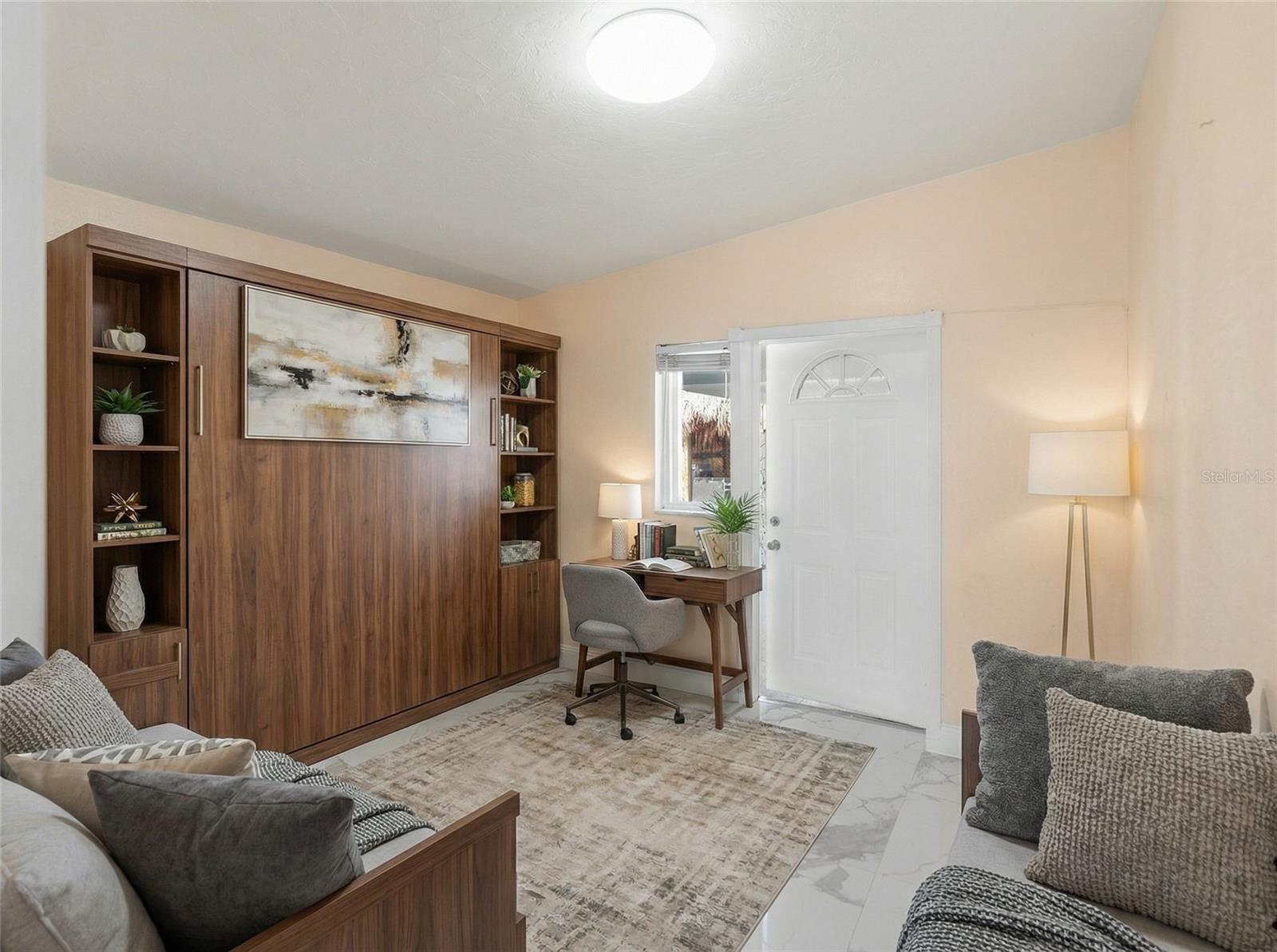 Listing photo id 12 for 3675 Prudence Drive