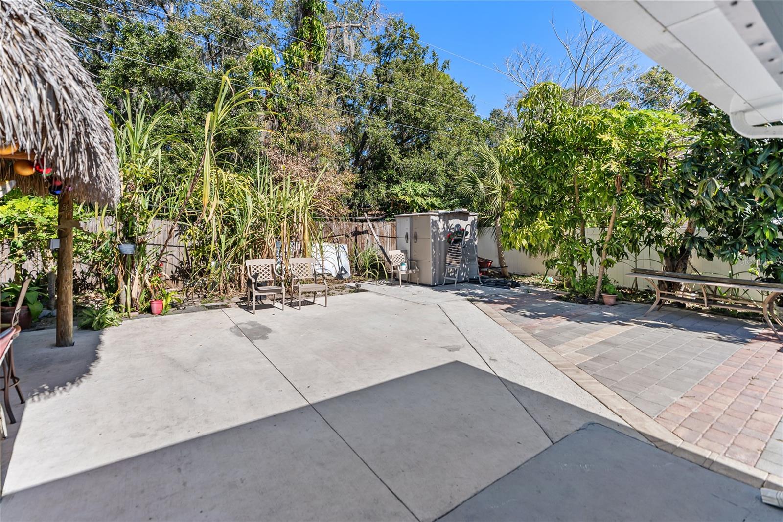 Listing photo id 25 for 3675 Prudence Drive