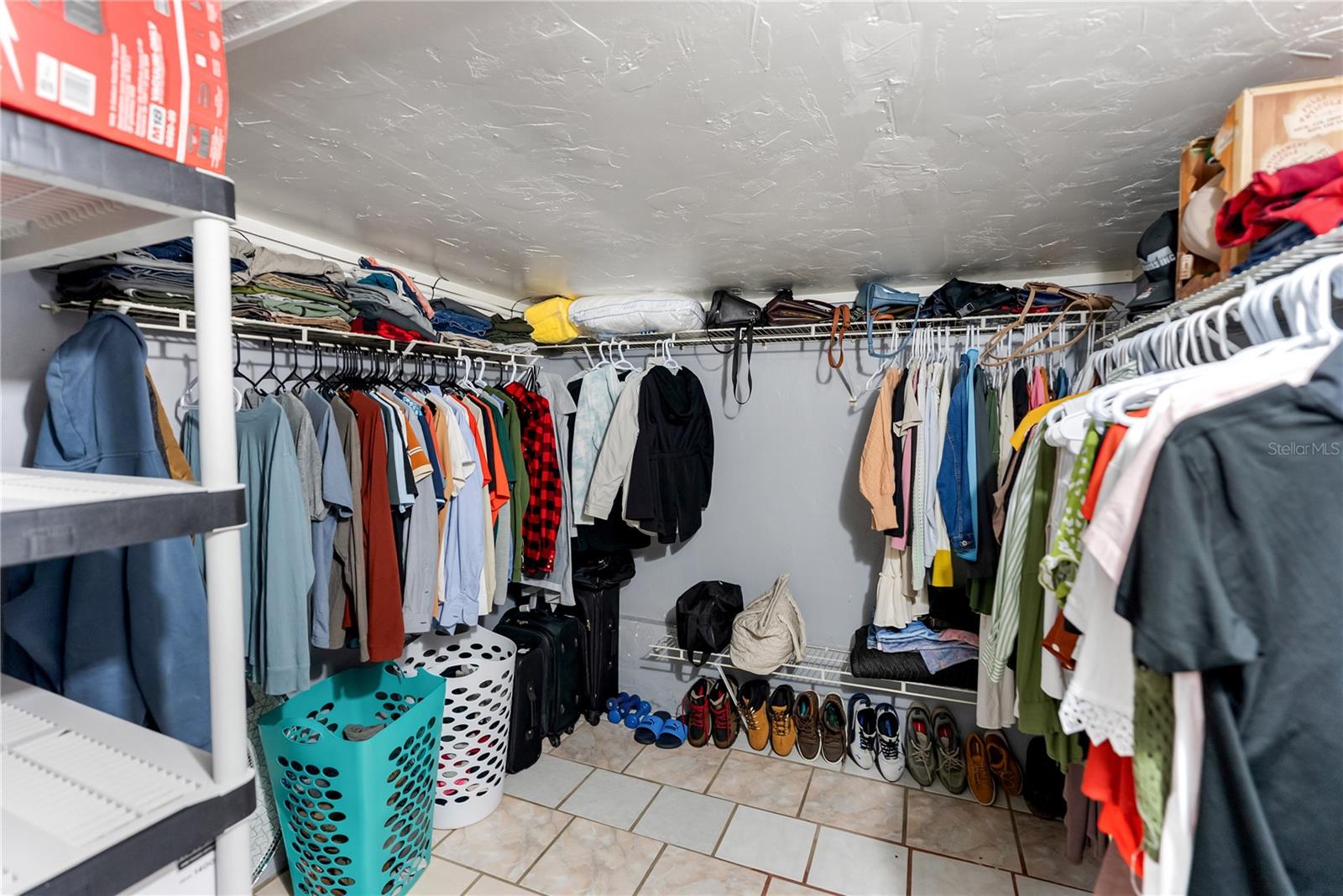 Listing photo id 38 for 3675 Prudence Drive