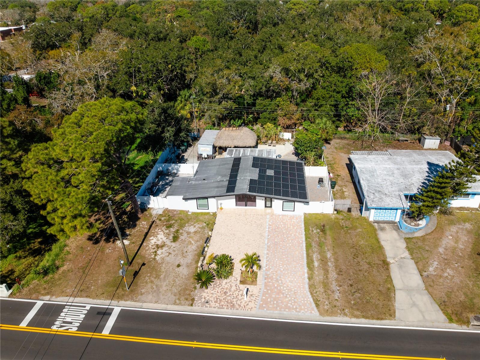 Listing photo id 53 for 3675 Prudence Drive