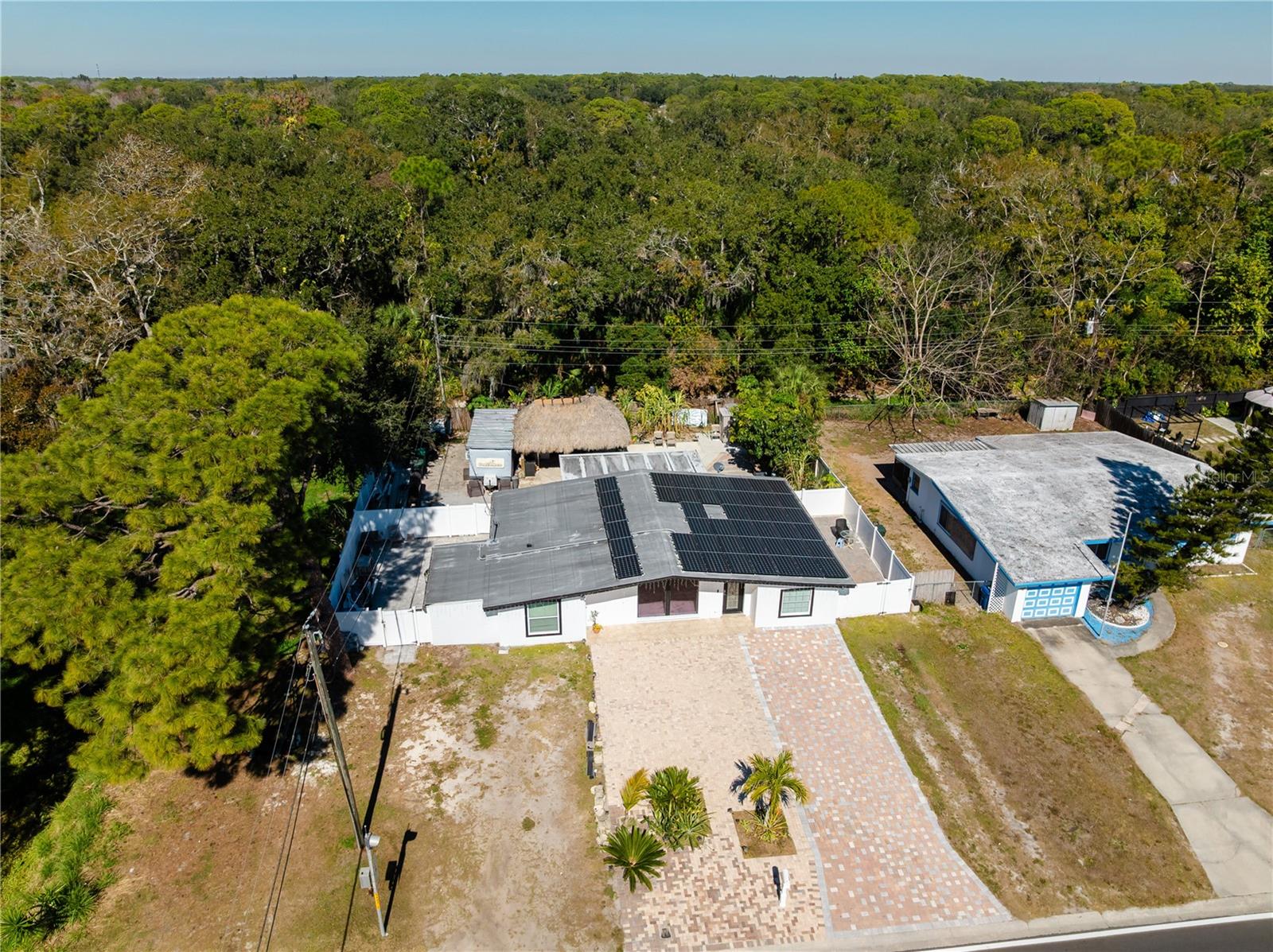 Listing photo id 54 for 3675 Prudence Drive