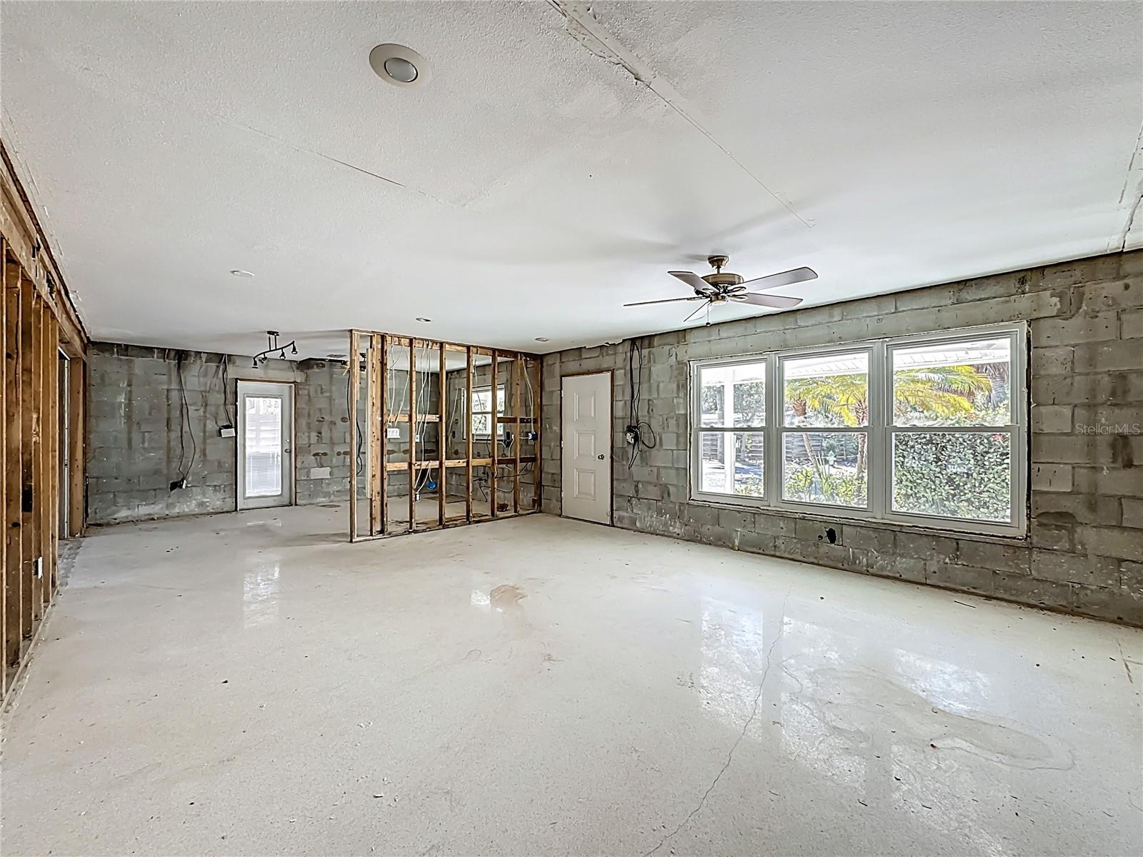 Image 14 of 22 For 129 Pierson Lane