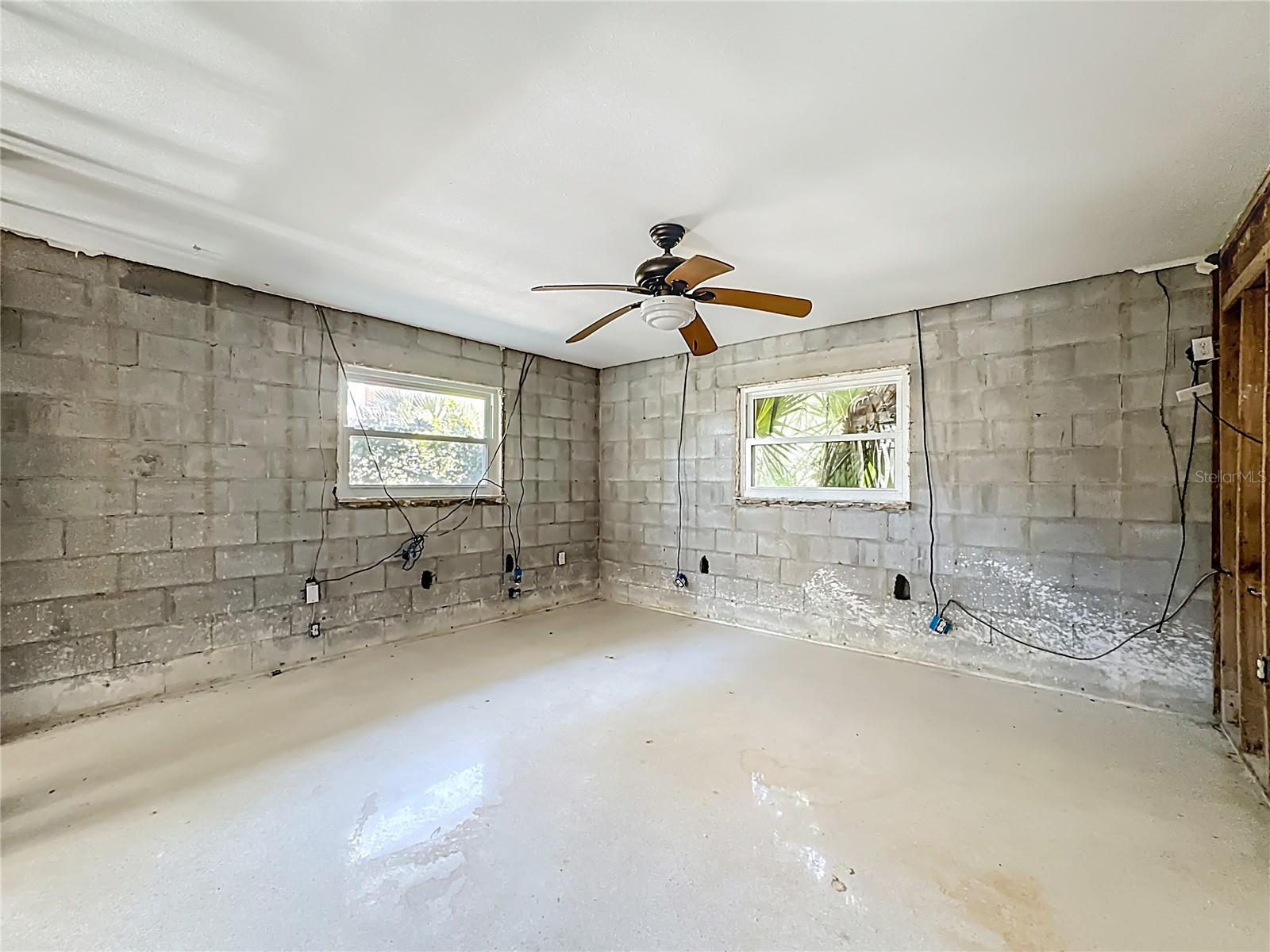 Image 16 of 22 For 129 Pierson Lane