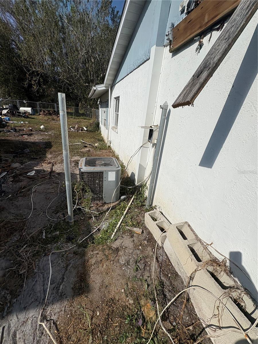 Image 21 of 21 For 10162 Riverview Circle