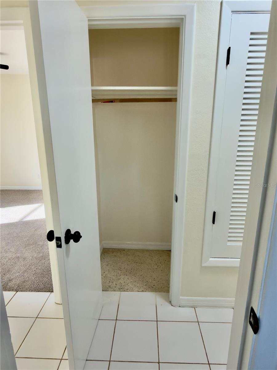 Image 28 of 41 For 6616 Auburn Avenue