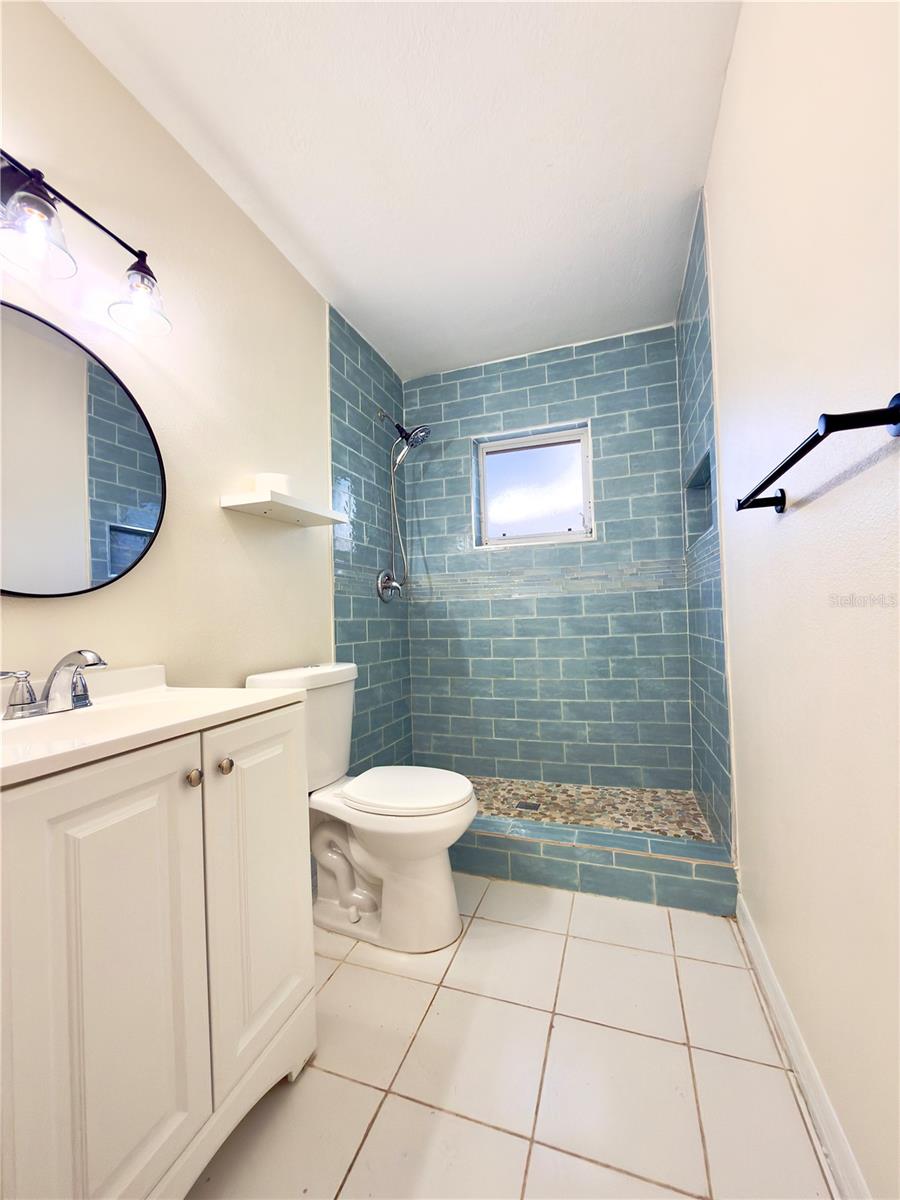 Image 29 of 41 For 6616 Auburn Avenue