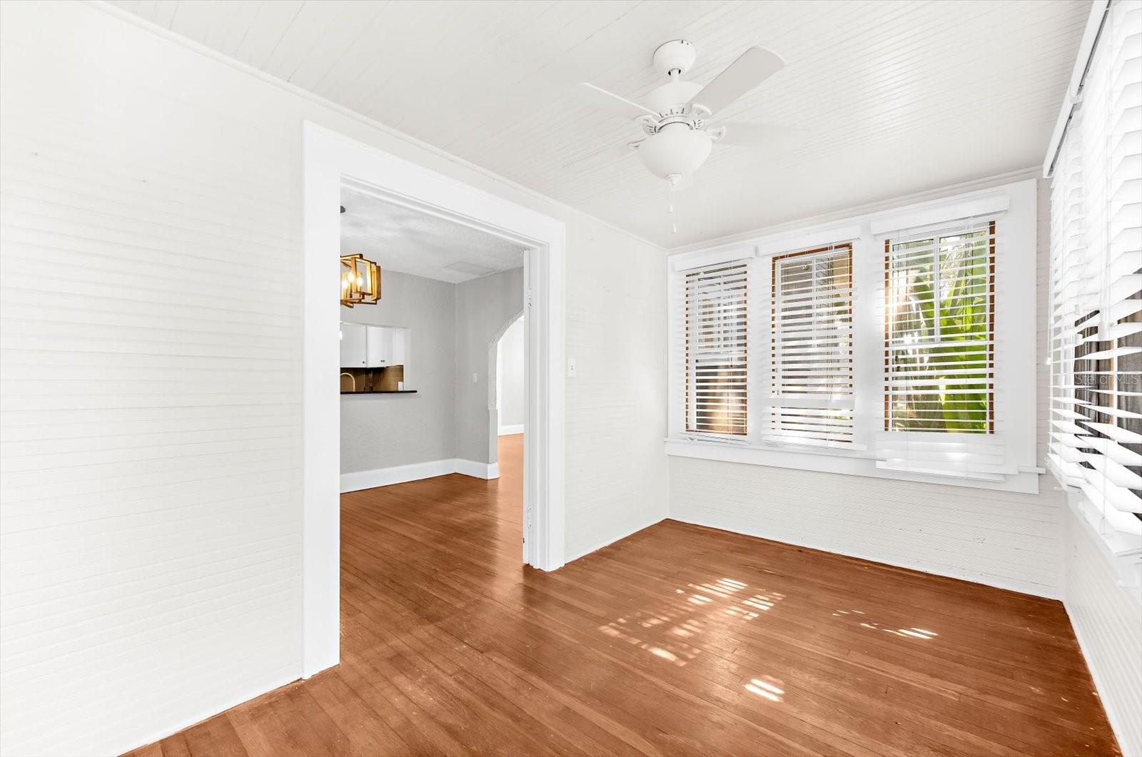 Image 14 of 42 For 2726 8th Avenue W