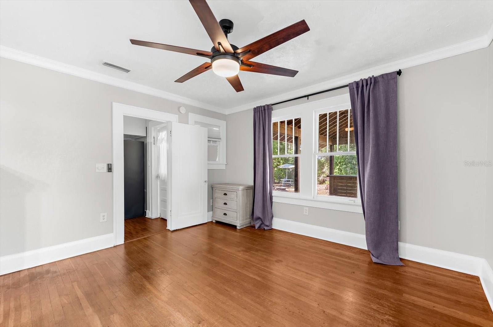 Image 29 of 42 For 2726 8th Avenue W