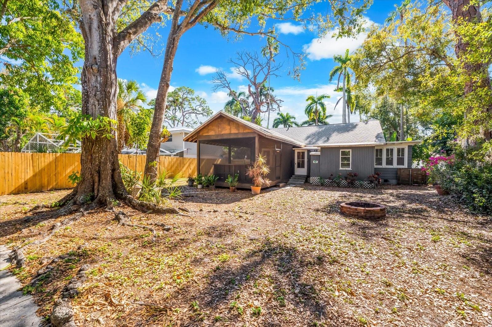 Image 31 of 42 For 2726 8th Avenue W