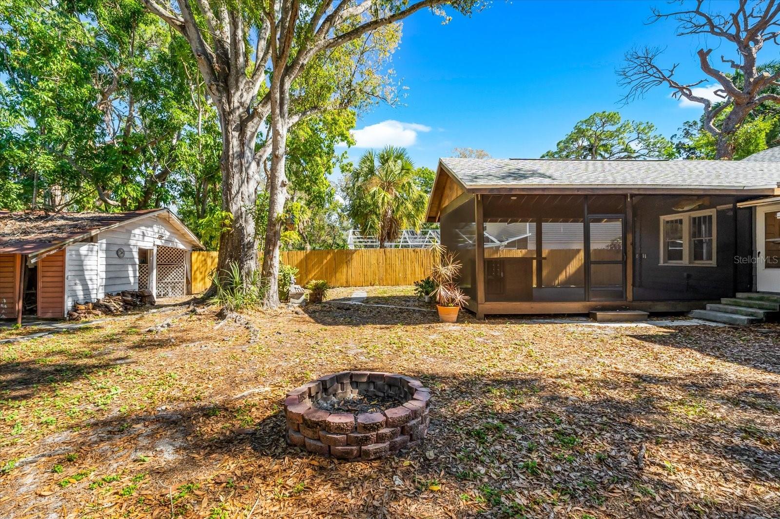 Image 35 of 42 For 2726 8th Avenue W