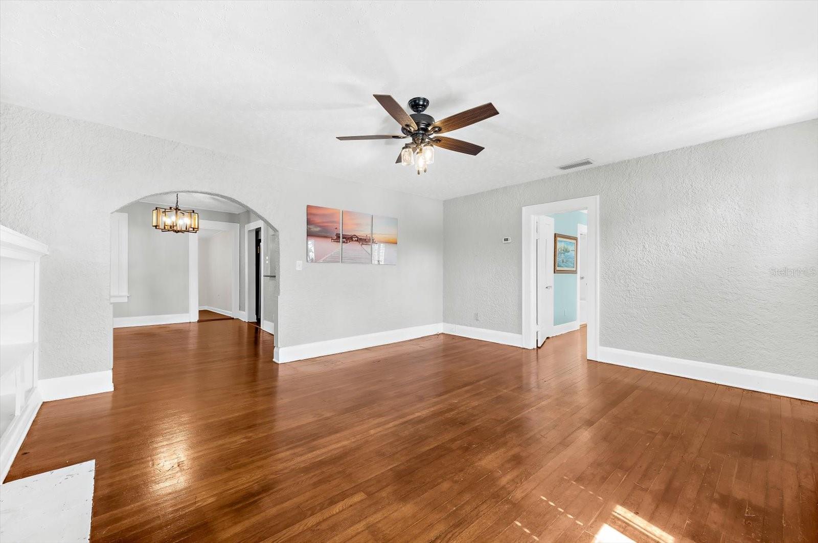 Image 7 of 42 For 2726 8th Avenue W