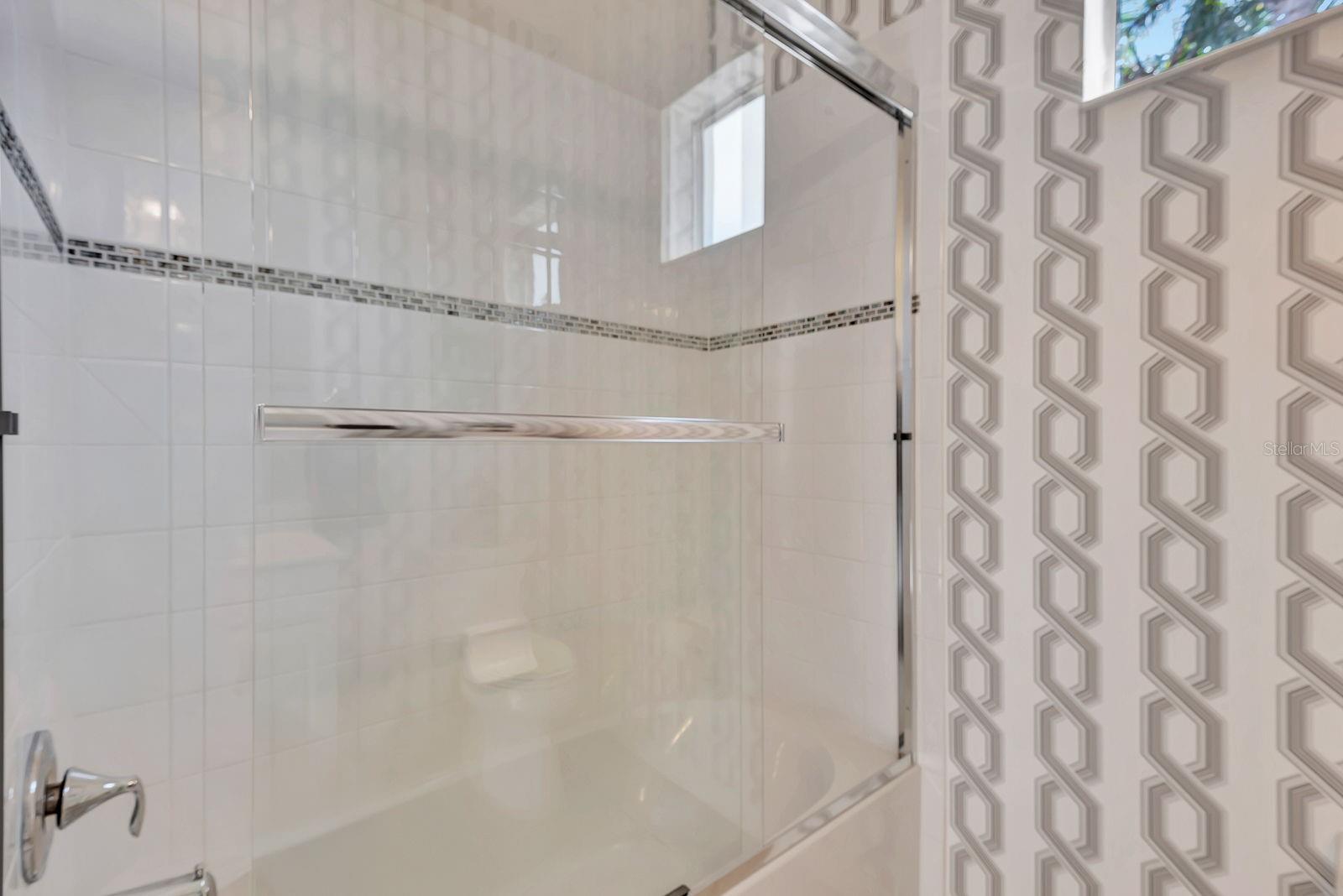 Image 39 of 56 For 1484 Hickory View Circle