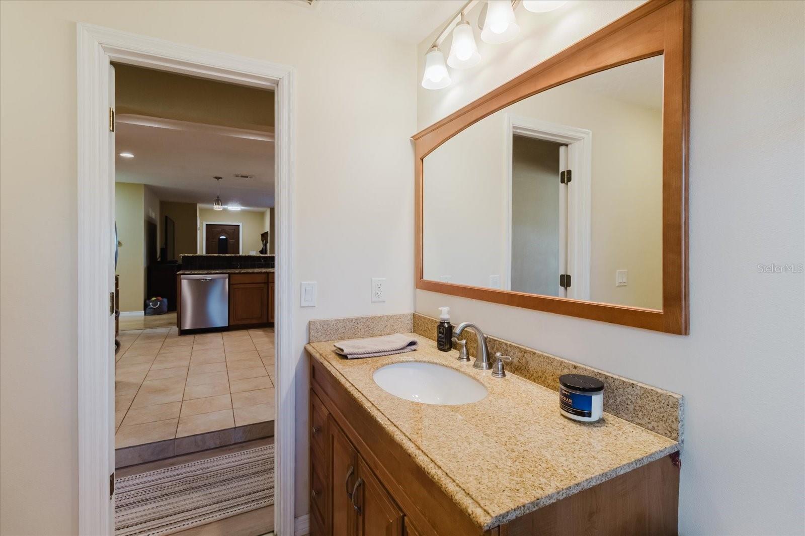 Image 26 of 35 For 3408 Oxford Drive W