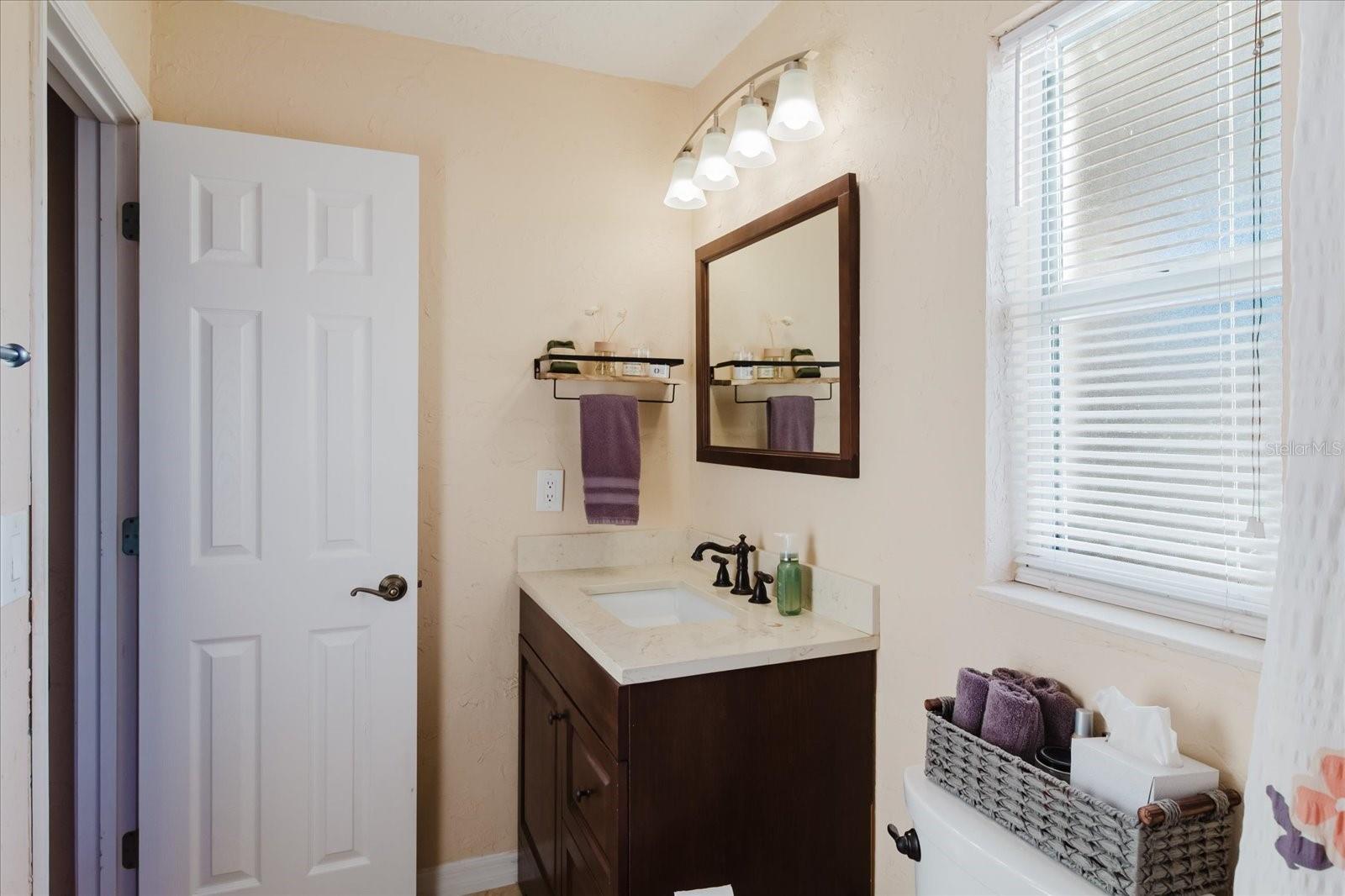 Image 27 of 35 For 3408 Oxford Drive W