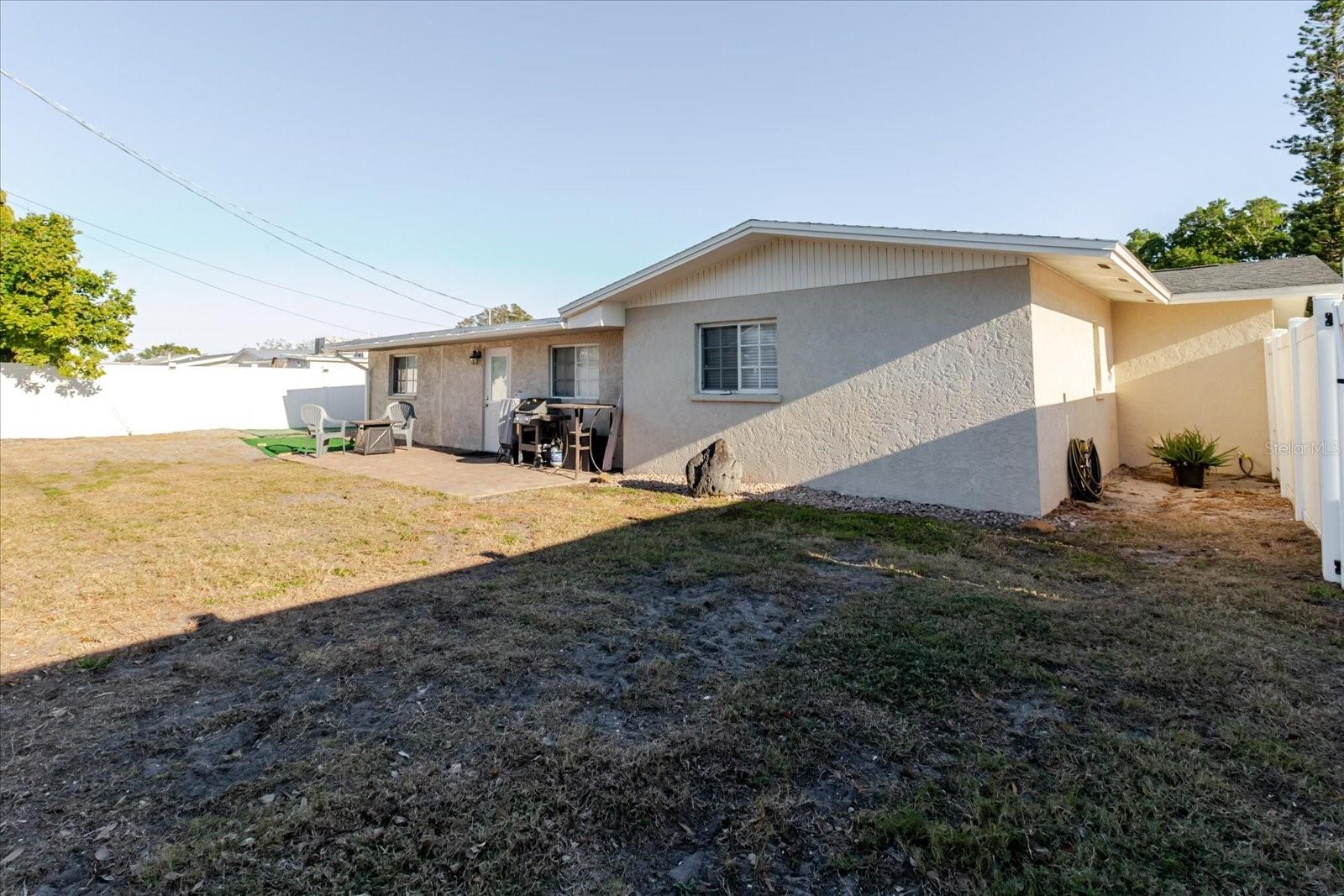 Image 31 of 35 For 3408 Oxford Drive W