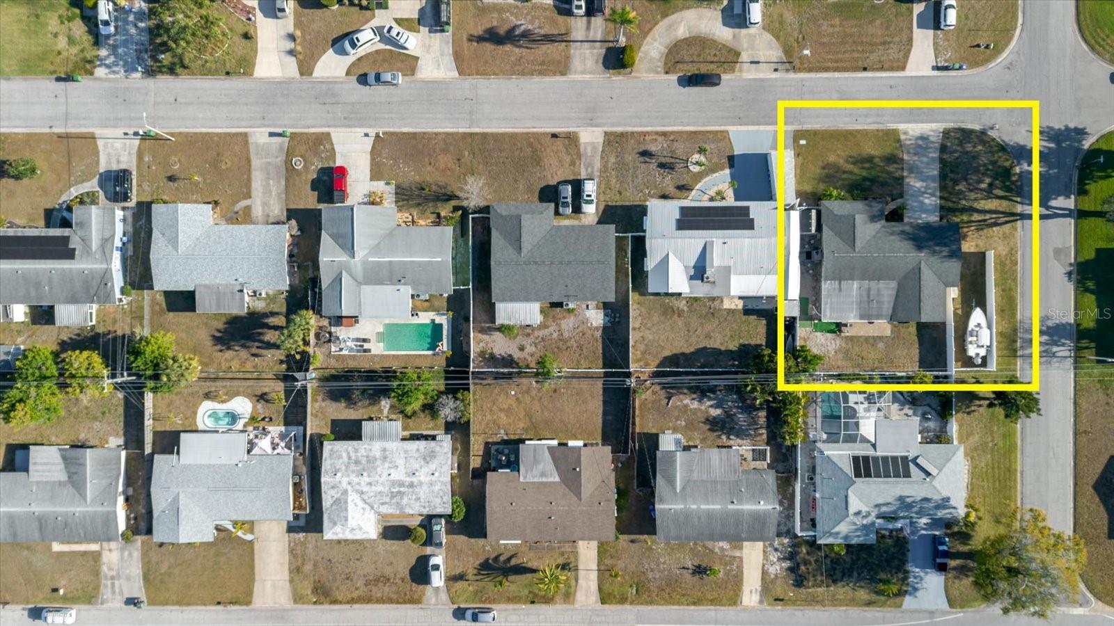 Image 34 of 35 For 3408 Oxford Drive W