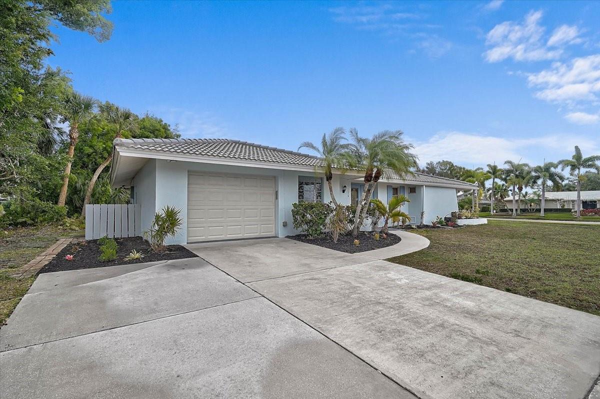 Image 29 of 32 For 7219 Bounty Drive