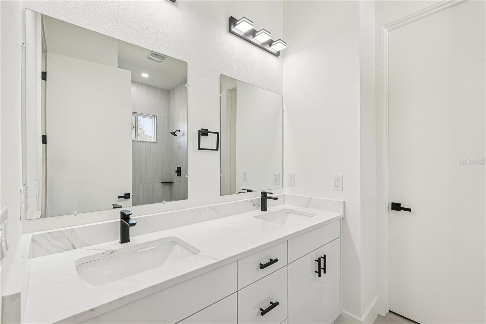 Image 34 of 49 For 136 Sequoyah Drive