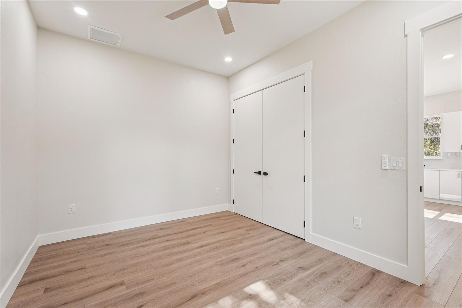 Image 42 of 49 For 136 Sequoyah Drive