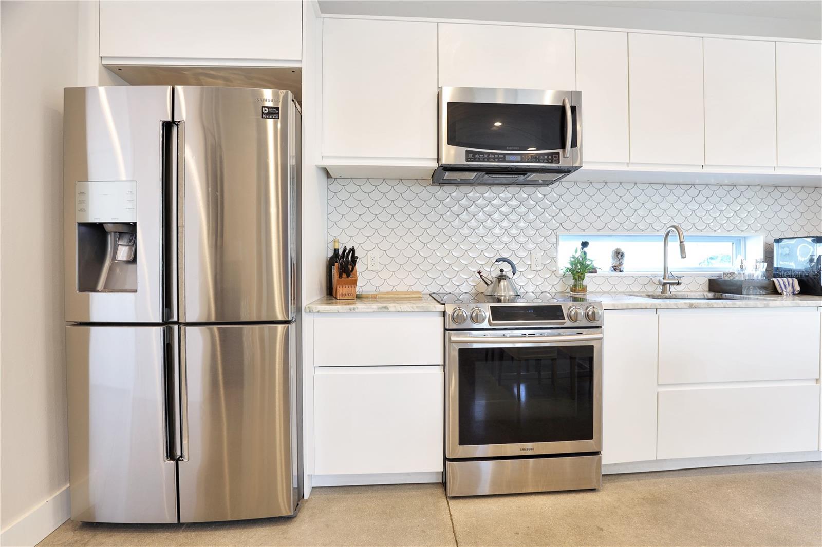 Image 22 of 23 For 2054 Roselawn Street