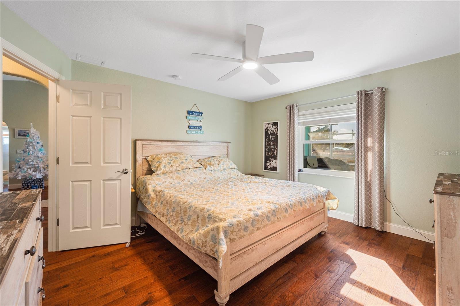 Image 12 of 27 For 12371 Minot Avenue