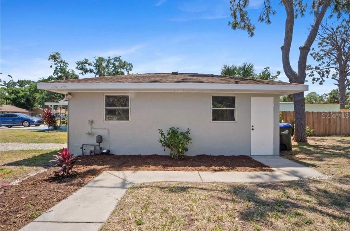 Image 14 of 16 For 2981 Crane Avenue