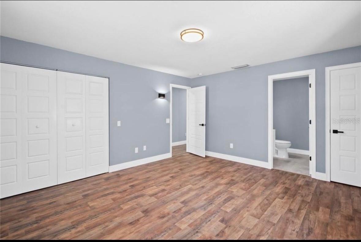 Image 5 of 16 For 2981 Crane Avenue