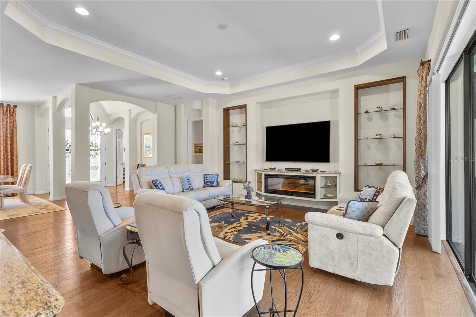 Image 12 of 66 For 576 Mast Drive