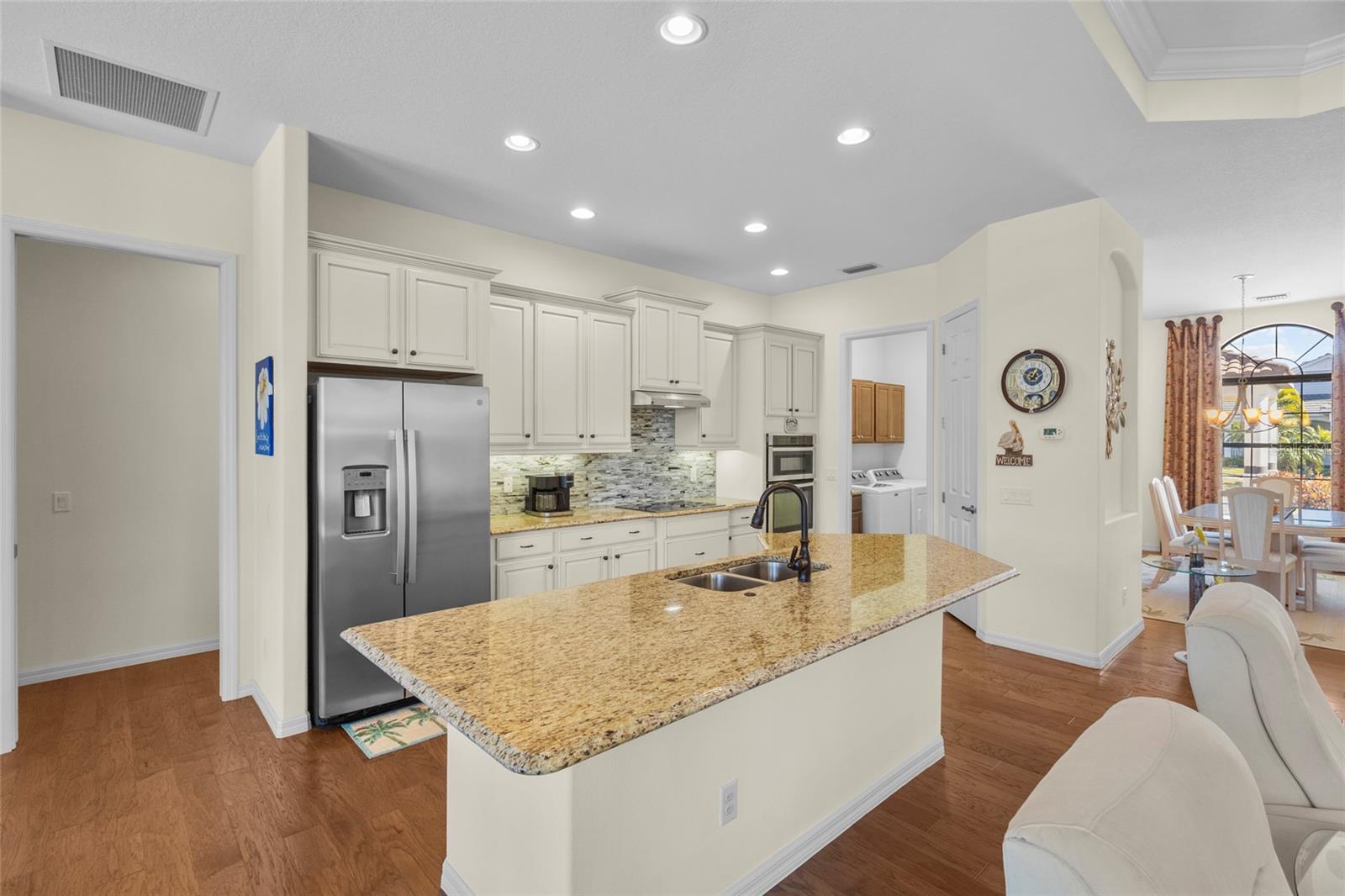 Image 14 of 66 For 576 Mast Drive