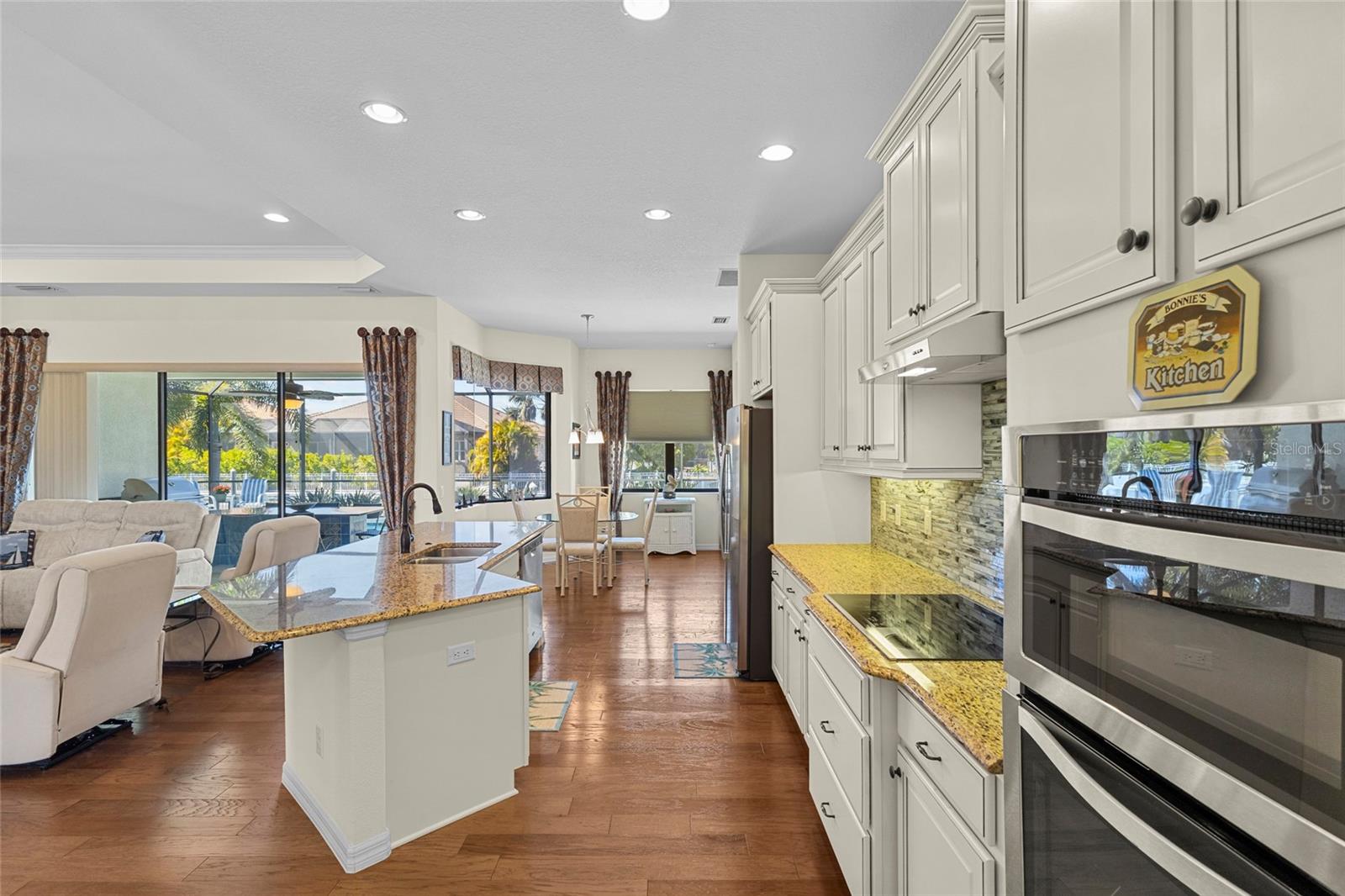 Image 15 of 66 For 576 Mast Drive