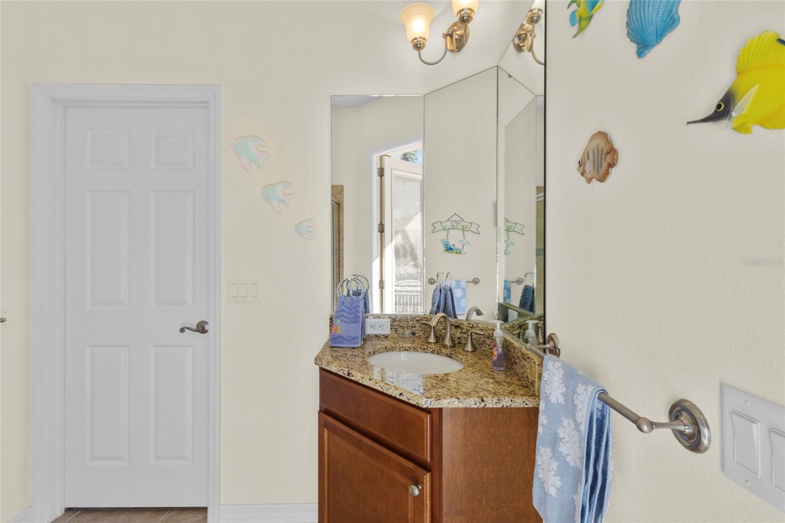 Image 33 of 66 For 576 Mast Drive