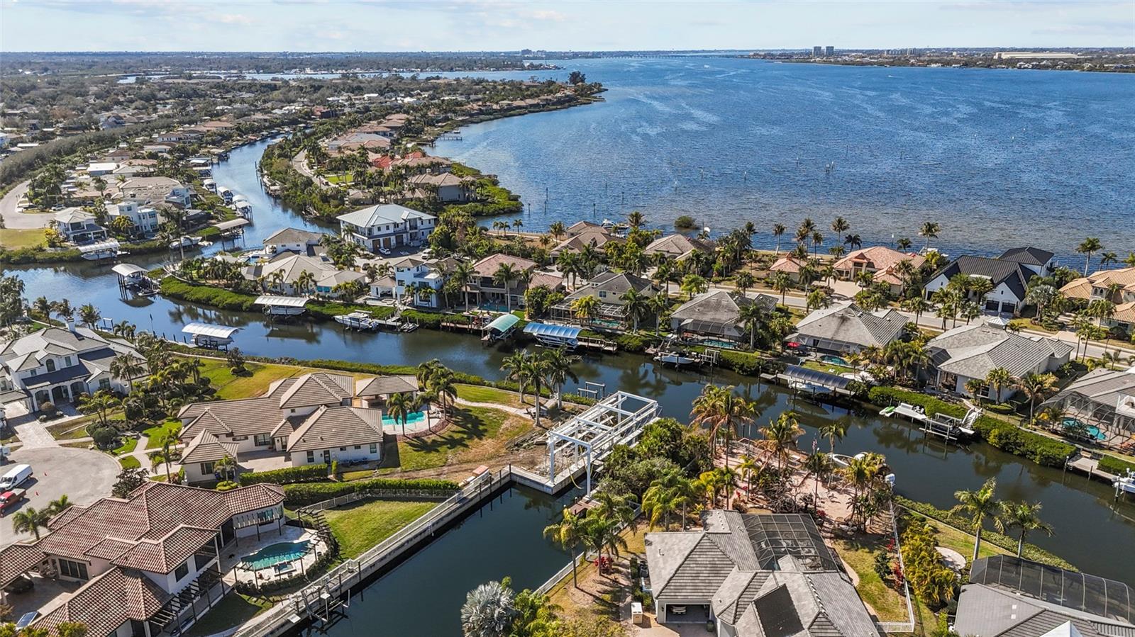 Image 61 of 66 For 576 Mast Drive