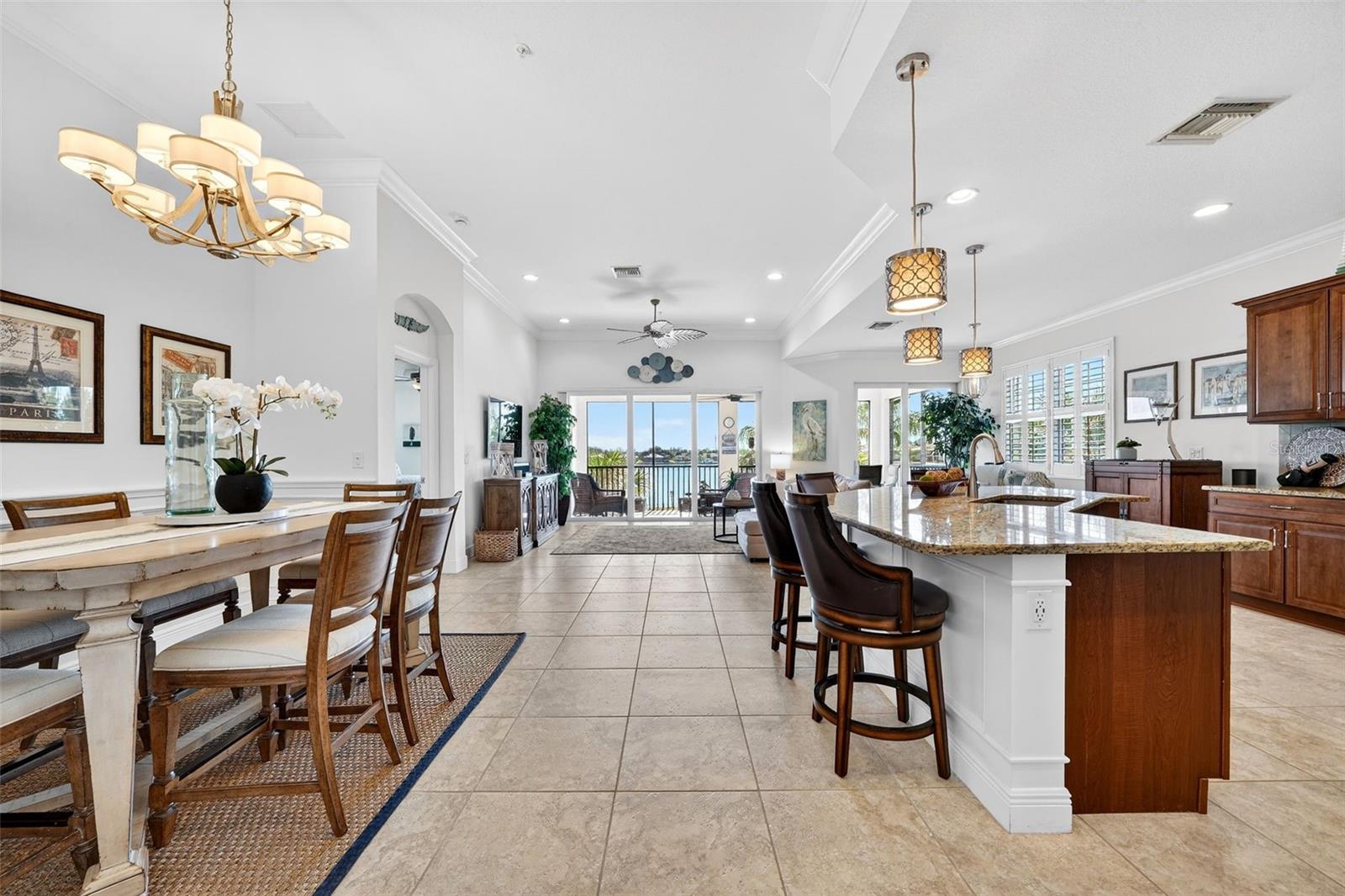 Image 16 of 89 For 1251 Riverscape Street