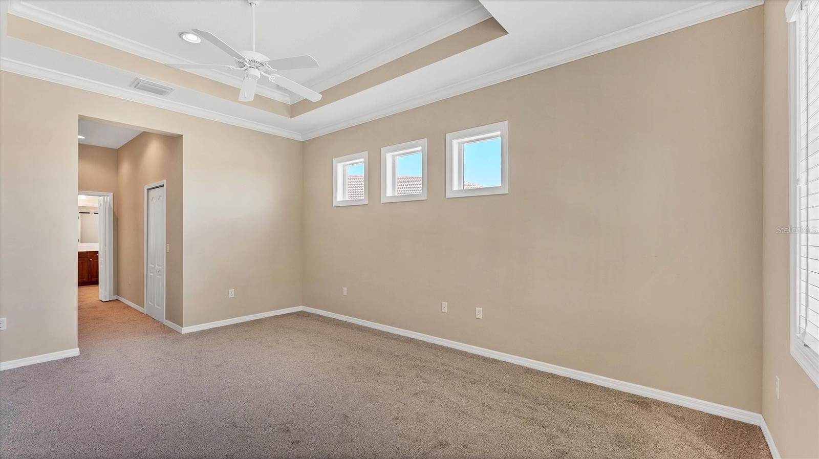 Image 16 of 42 For 6207 46th Court E