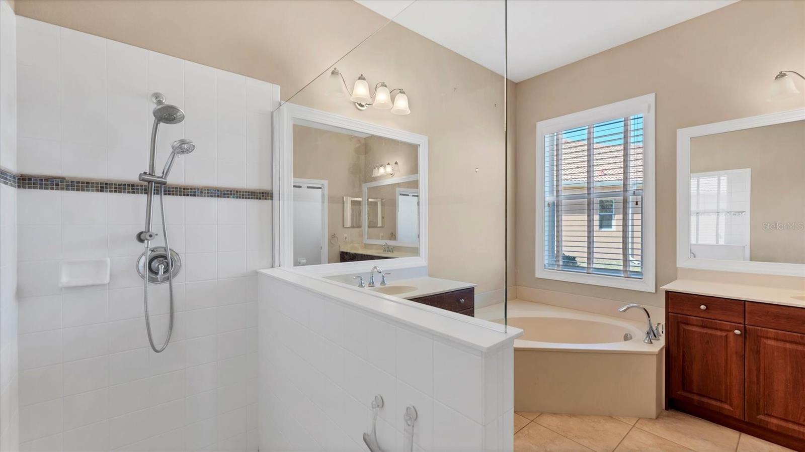 Image 20 of 42 For 6207 46th Court E