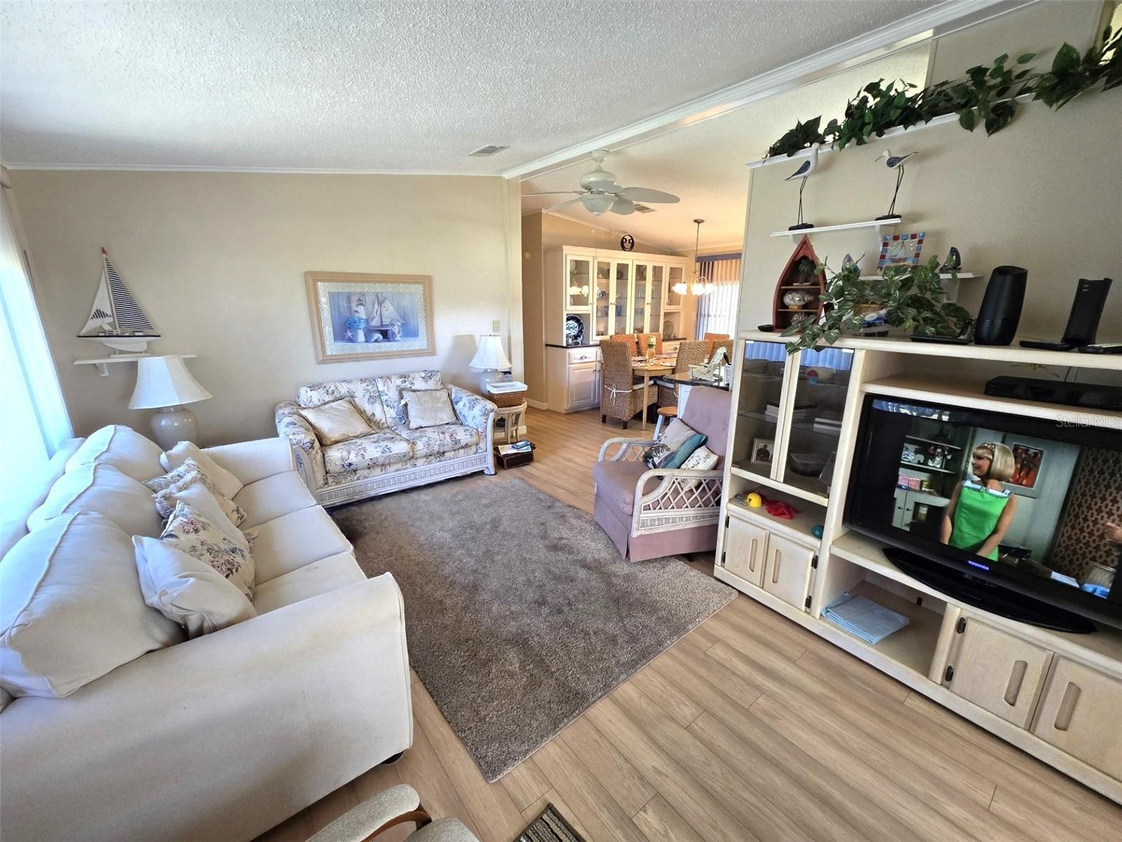 Image 3 of 24 For 8503 Princess Court