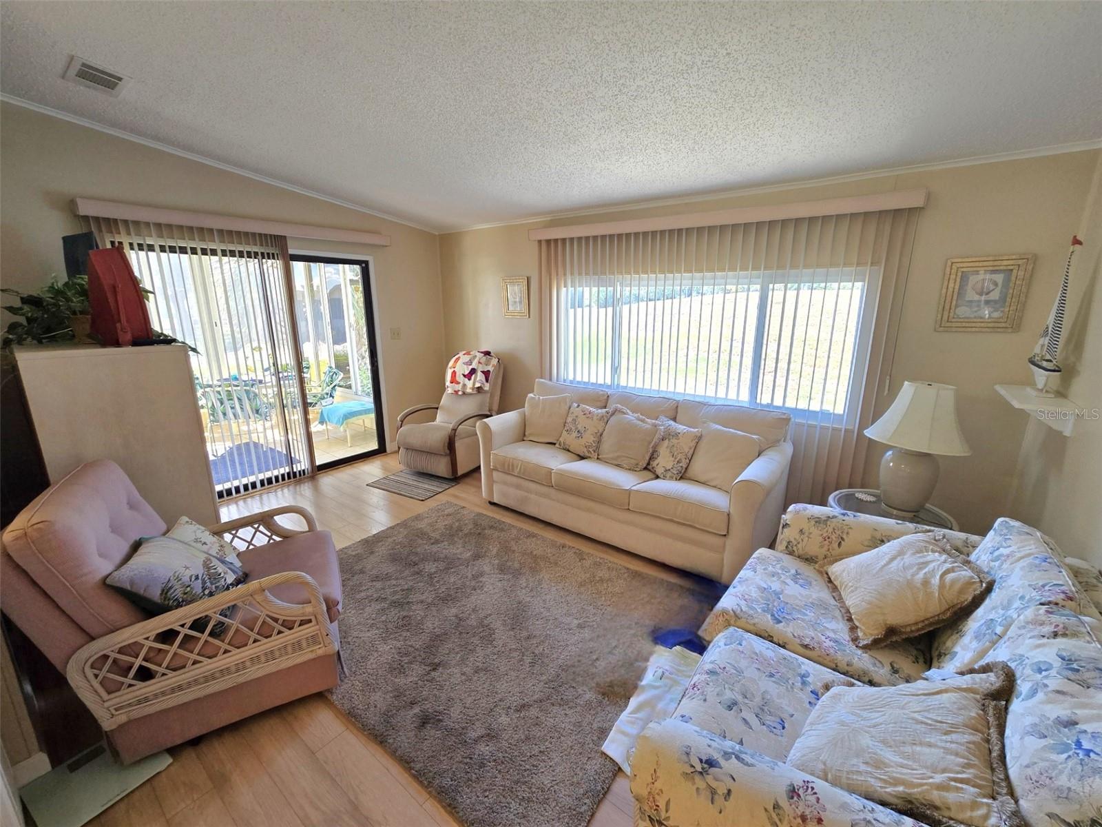 Image 4 of 24 For 8503 Princess Court