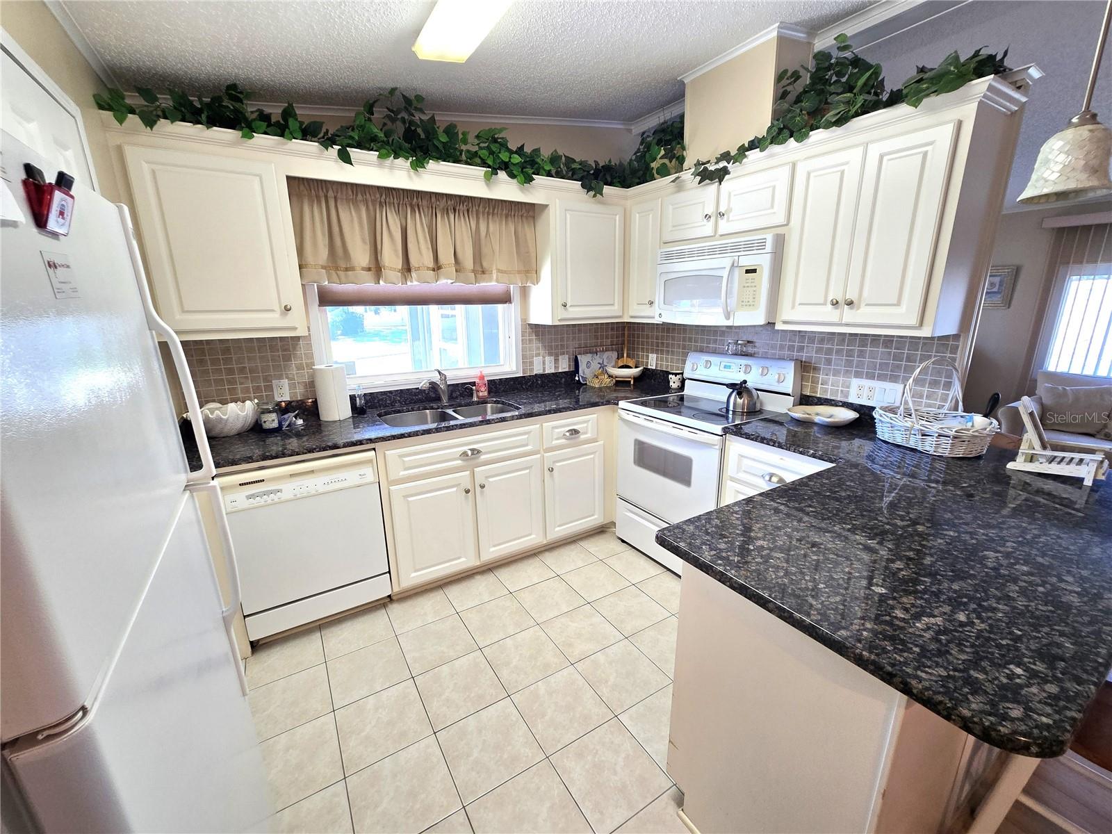 Image 6 of 24 For 8503 Princess Court