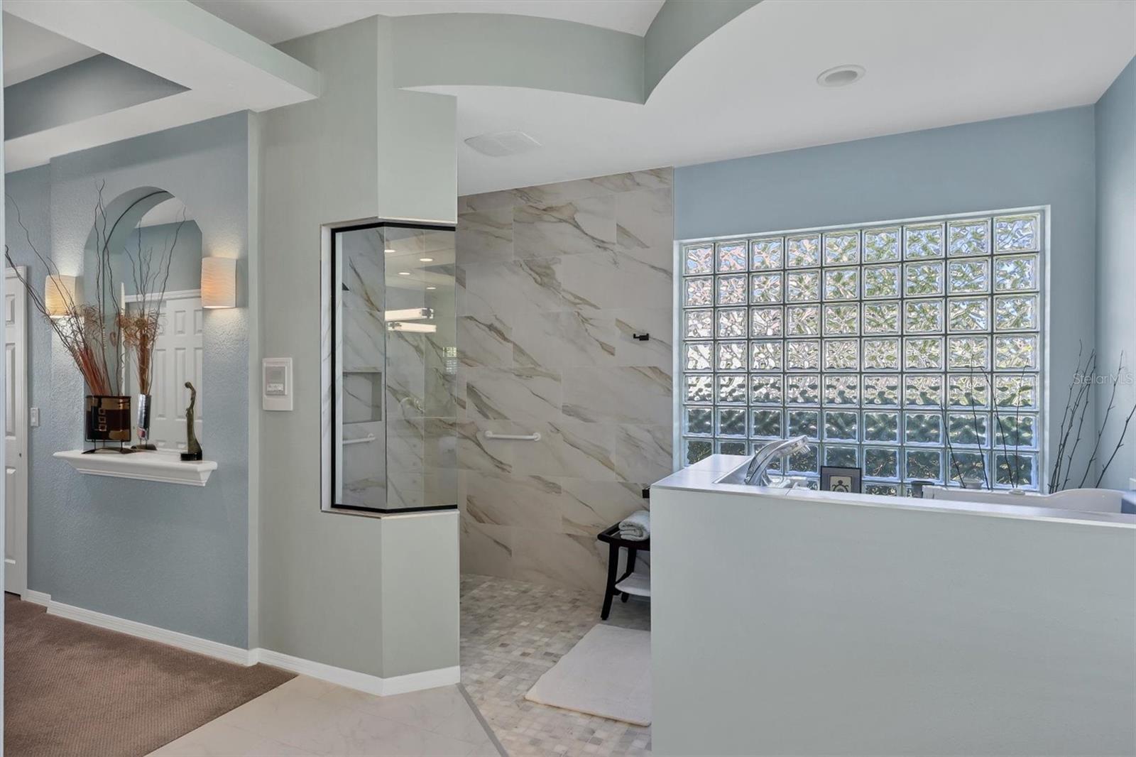 Image 24 of 57 For 8172 Collingwood Court